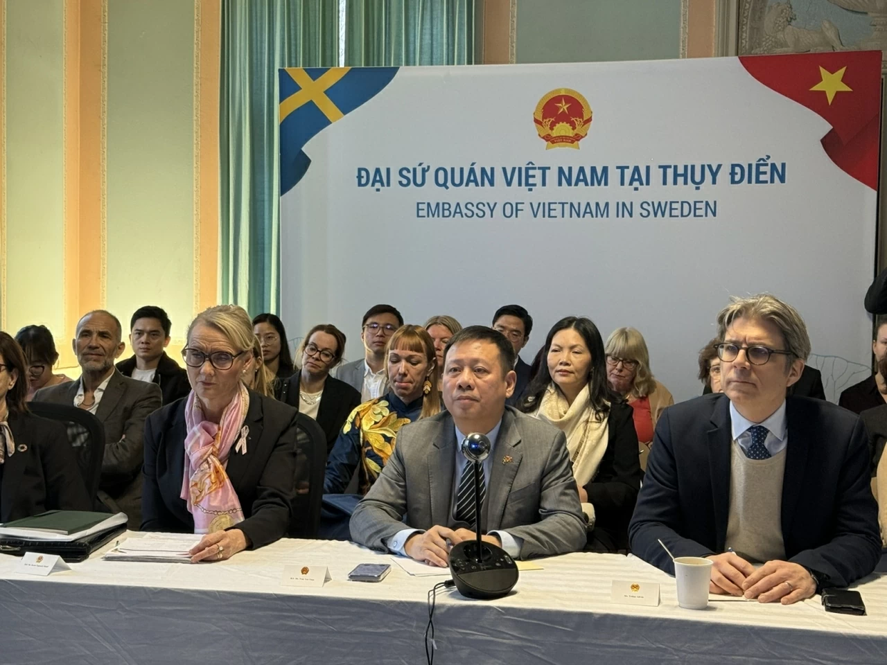Diễn đàn đối tác y tế - Thuỵ Điển: Đối thoại cởi mở, thực chất, nâng cao chất lượng chăm sóc sức khoẻ Diễn đàn đối tác y tế - Thuỵ Điển: Đối thoại cởi mở, thực chất, nâng cao chất lượng chăm sóc sức khoẻ