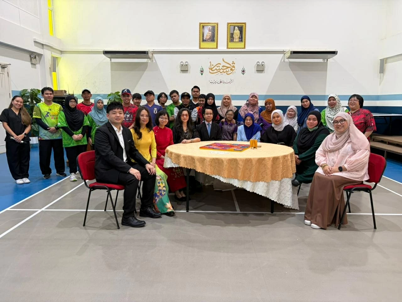 Đại sứ quán và doanh nghiệp cộng đồng chung tay quảng bá văn hoá và triển khai các hoạt động xã hội Đại sứ quán và doanh nghiệp cộng đồng chung tay quảng bá văn hoá và triển khai các hoạt động xã hội