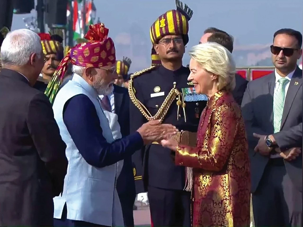 P9.3+4.Chính(V) - xem lại câu cuối: Hằng số tại sông Hằng