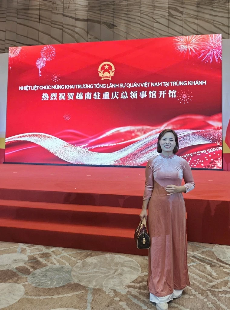 Kiều bào gửi trọn niềm tin về Đảng Kiều bào gửi trọn niềm tin về Đảng