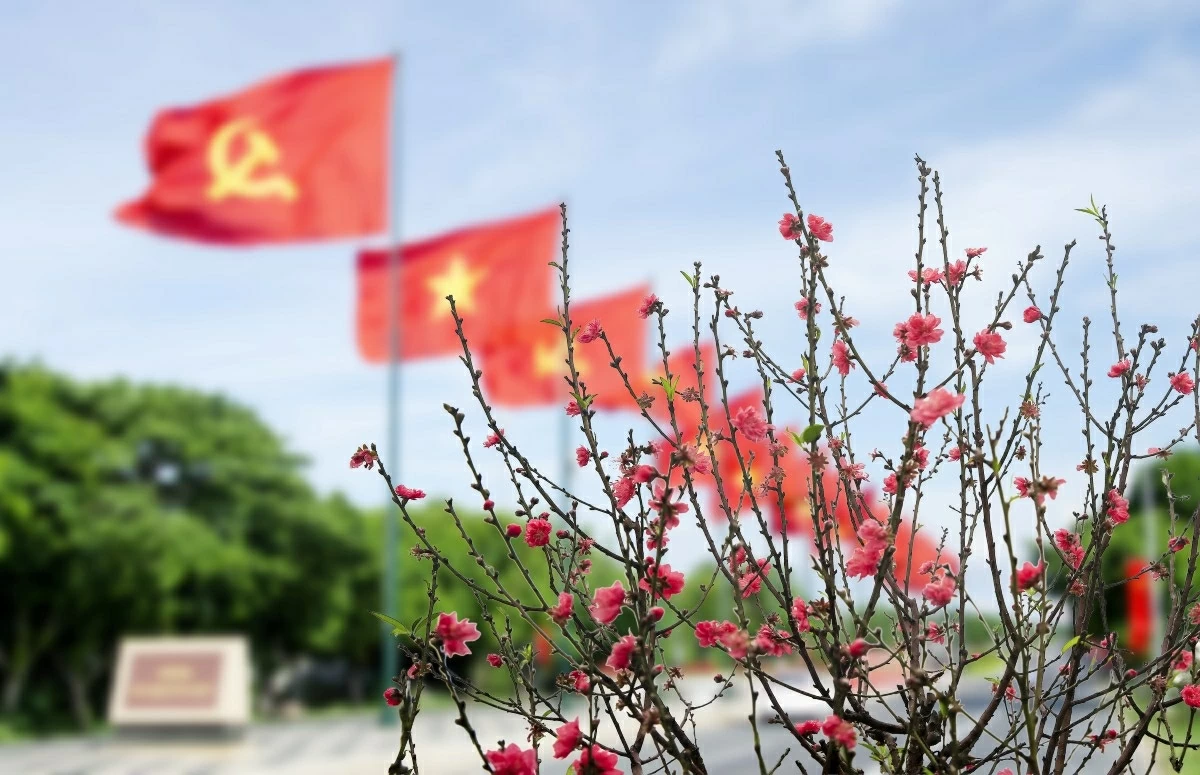 Mùa Xuân mới đang về, mở đầu với thành công rực rỡ của Đại hội đại biểu toàn quốc lần thứ XIV. Ảnh minh họa. (Ảnh: Anh Tuấn)