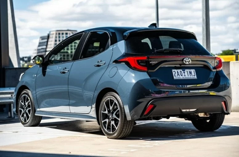 Tổng thể thiết kế vẫn hướng đến vẻ trẻ trung, linh hoạt.