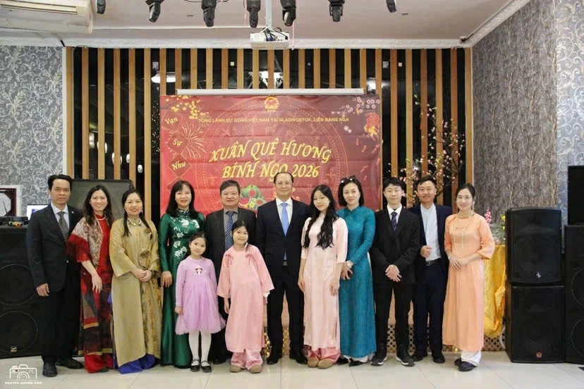 Cộng đồng người Việt tại Viễn Đông chúc mừng thành công Đại hội Đảng XIV, hướng về Tết cổ truyền ở quê hương Lan tỏa thành công của Đại hội Đảng XIV tới cộng đồng người Việt vùng Viễn Đông, hướng về Tết cổ truyền Bính Ngọ 2026
