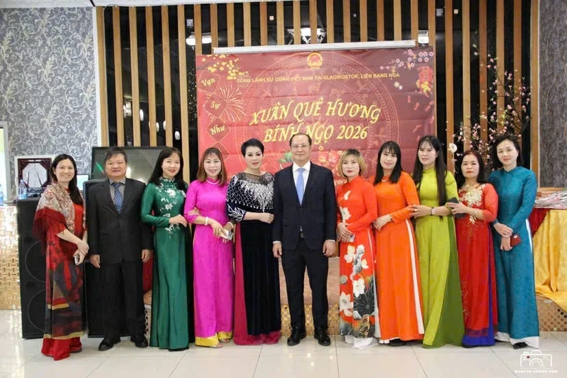Cộng đồng người Việt tại Viễn Đông chúc mừng thành công Đại hội Đảng XIV, hướng về Tết cổ truyền ở quê hương Lan tỏa thành công của Đại hội Đảng XIV tới cộng đồng người Việt vùng Viễn Đông, hướng về Tết cổ truyền Bính Ngọ 2026