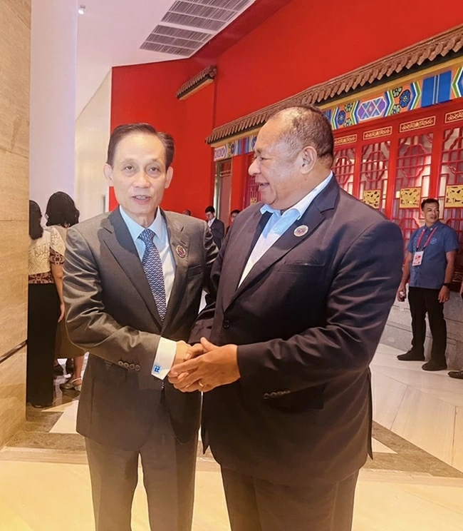 ASEAN là ưu tiên hàng đầu trong chính sách đối ngoại của Việt Nam, cam kết cùng xây dựng Cộng đồng đoàn kết và vững mạnh ASEAN là ưu tiên hàng đầu trong chính sách đối ngoại của Việt Nam, cam kết cùng xây dựng Cộng đồng đoàn kết và vững mạnh