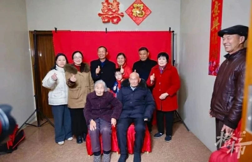 Cặp vợ chồng lão niên cùng 101 tuổi chung sống hạnh phúc và hoà thuận