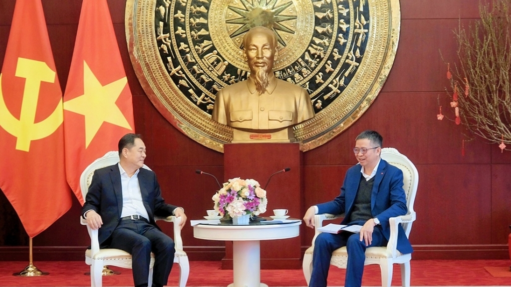 Đại sứ Phạm Thanh Bình hội kiến Hội trưởng Hội Hữu nghị đối ngoại nhân dân Trung Quốc Dương Vạn Minh