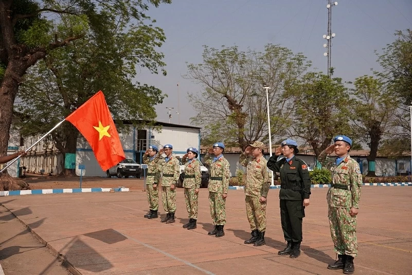 Tết của những người lính mũ nồi xanh ở Trung Phi