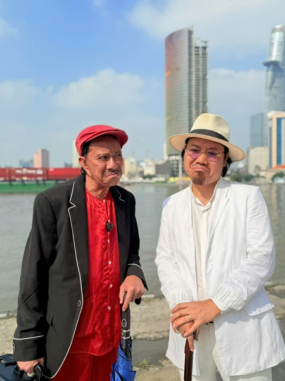 Thông gia đại chiến qua góc nhìn của nghệ sĩ Vượng Râu Thông gia đại chiến qua góc nhìn của nghệ sĩ Vượng Râu