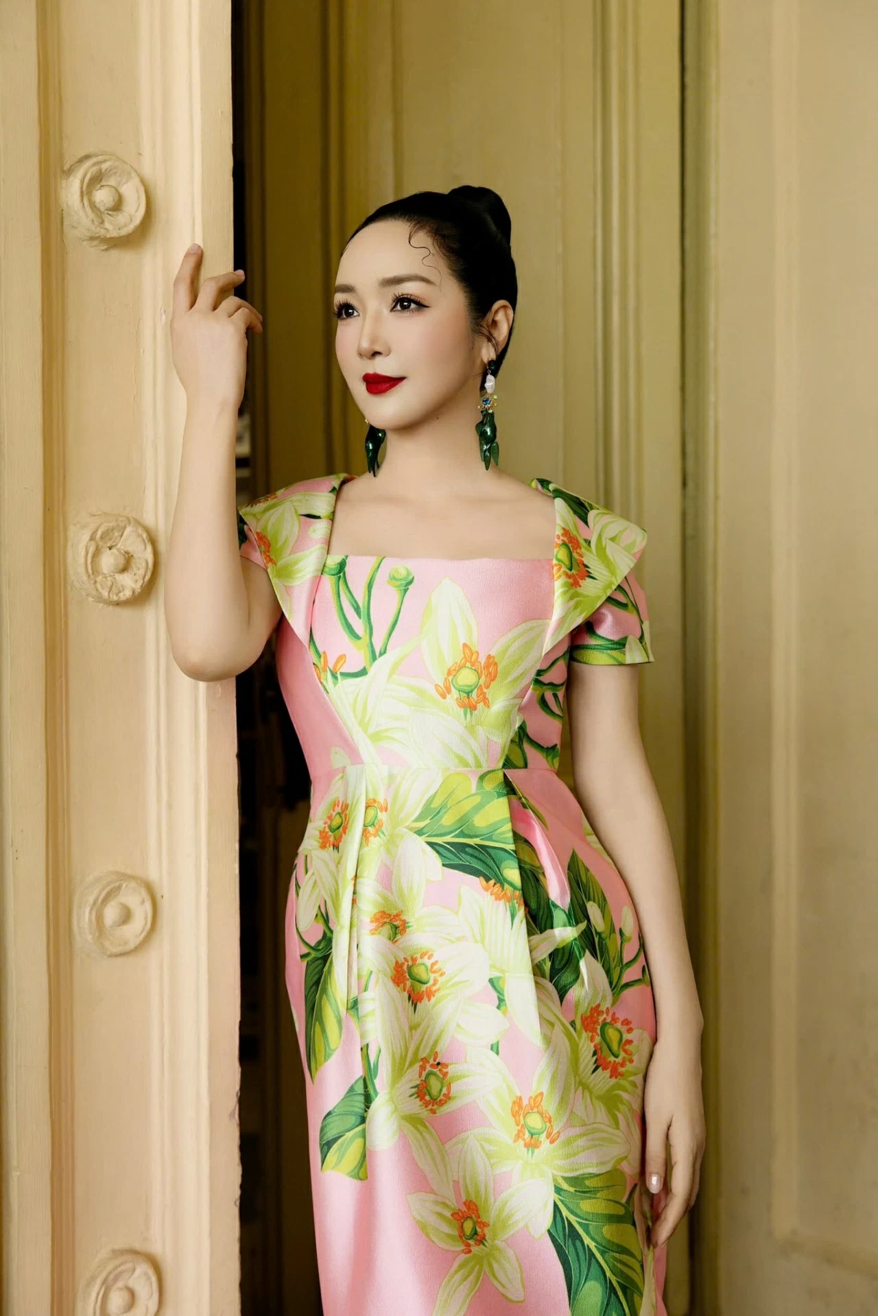 Ngắm nhan sắc 'không tuổi' của Hoa hậu Giáng My