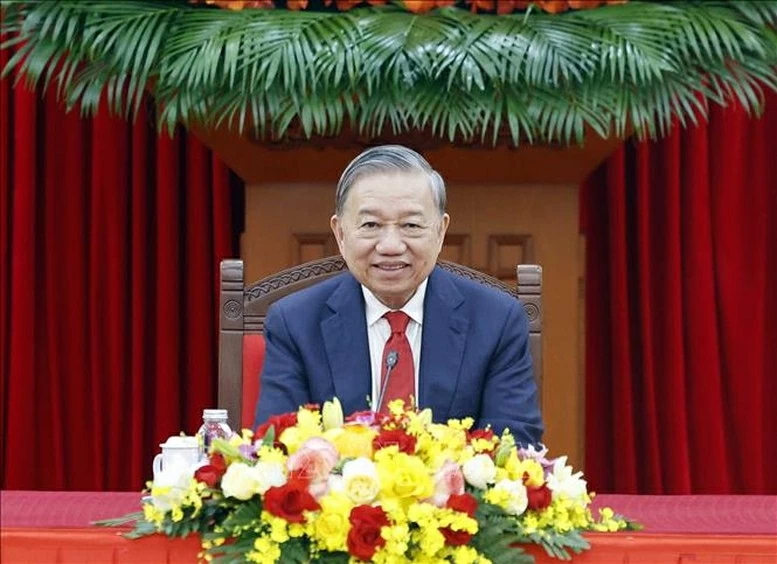 Tổng Bí thư Tô Lâm điện đàm với Tổng Thư ký Đảng Hành động Nhân dân, Thủ tướng Singapore Tổng Bí thư Tô Lâm điện đàm với Tổng Thư ký Đảng Hành động Nhân dân, Thủ tướng Singapore