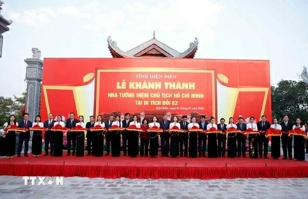 Lễ khánh thành Nhà tưởng niệm Chủ tịch Hồ Chí Minh tại Di tích Đồi E2 Lễ khánh thành Nhà tưởng niệm Chủ tịch Hồ Chí Minh tại Di tích Đồi E2