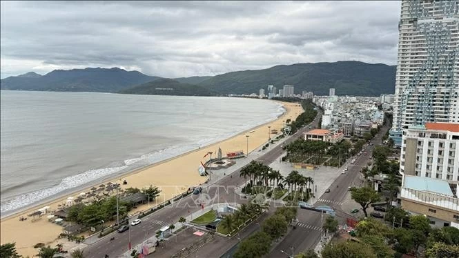 Quy Nhơn lần thứ ba nhận danh hiệu Đô thị du lịch sạch ASEAN Quy Nhơn lần thứ ba nhận danh hiệu Đô thị du lịch sạch ASEAN