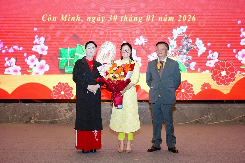 Xuân Quê hương ấm áp của cộng đồng người Việt tại Vân Nam, Trung Quốc Xuân Quê hương Bính Ngọ ấm áp của cộng đồng người Việt tại Vân Nam, Trung Quốc