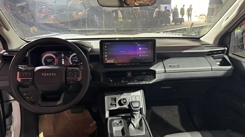 Toyota Hilux 2026 chính thức trình làng khách Việt, giá từ 632 triệu đồng Toyota Hilux 2026 chính thức trình làng khách Việt, giá từ 632 triệu đồng