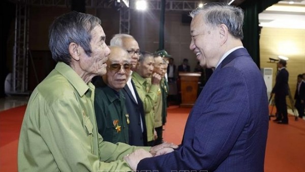 Tổng Bí thư Tô Lâm tin tưởng tỉnh Điện Biên sẽ phát huy mạnh mẽ tinh thần Điện Biên Phủ trong thời bình, tạo ra những chuyển biến thực chất trong giai