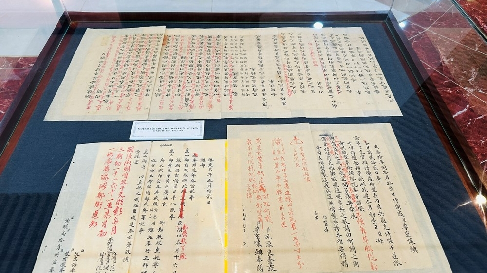 Đưa di sản tư liệu đến gần hơn với công chúng