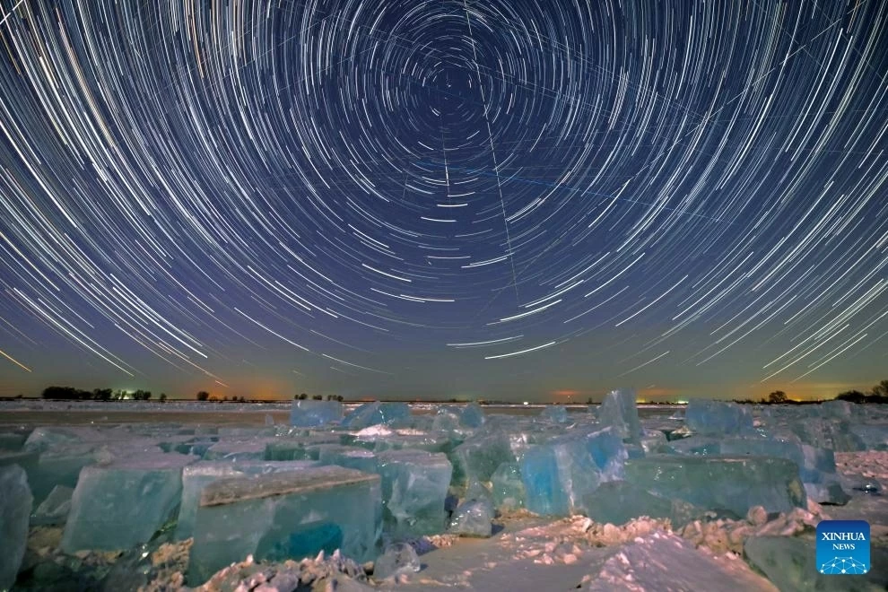 Chiêm ngưỡng bầu trời đầy sao và cực quang rực rỡ tại vùng Đông Bắc Trung Quốc