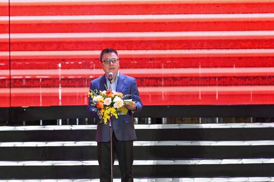 Nhiều sao Việt tham gia chương trình 'Hòa nhạc ánh sáng - Chào năm mới 2026' Nhiều sao Việt tham gia chương trình 'Hòa nhạc ánh sáng - Chào năm mới 2026'