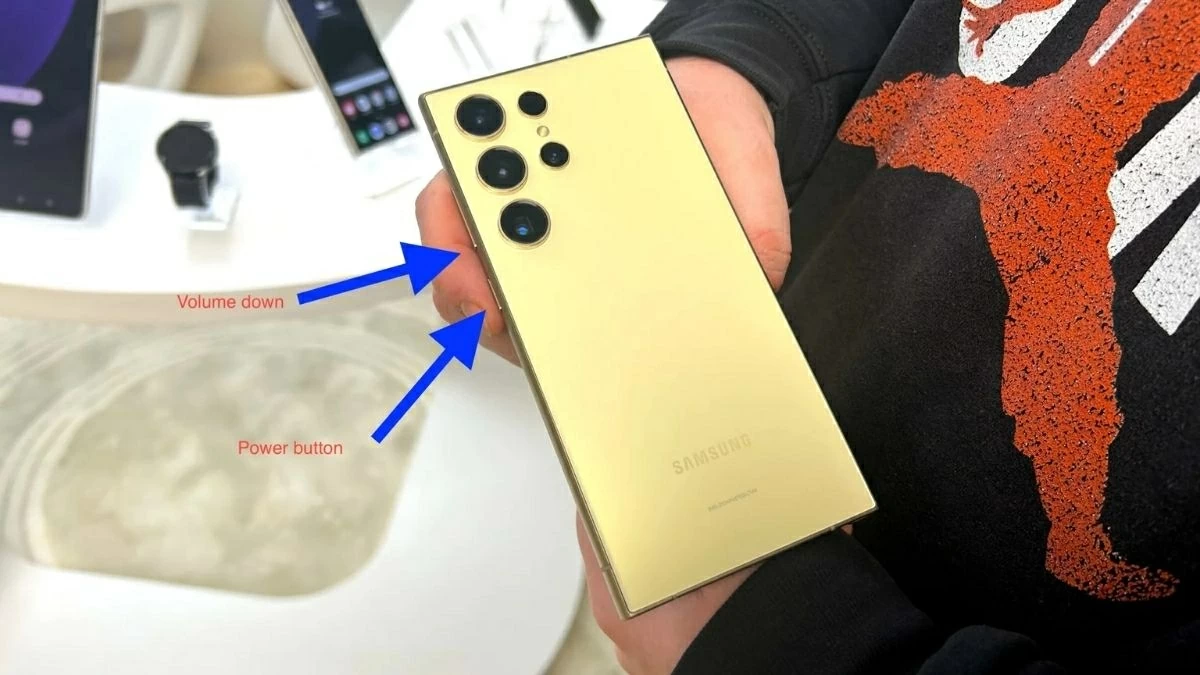 Chụp bằng phím cứng.