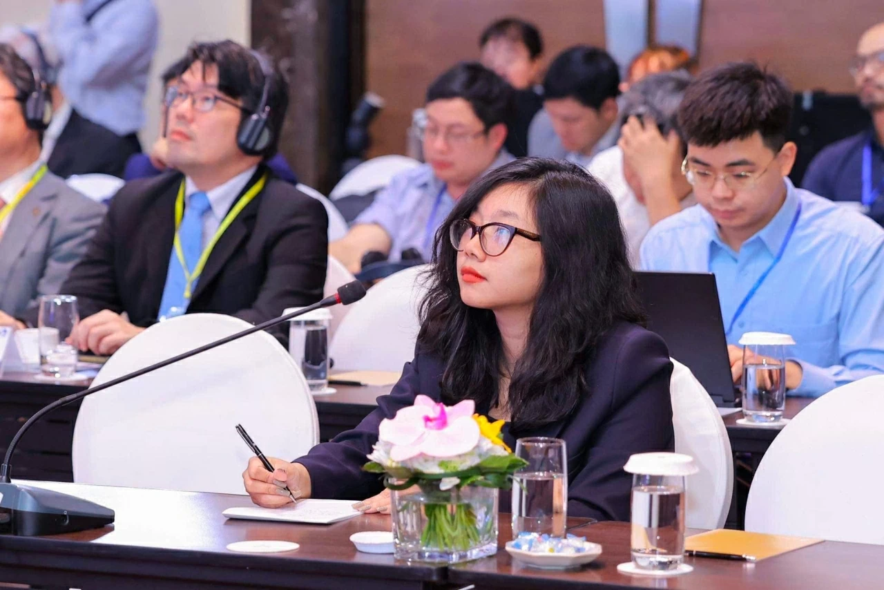 Báo Tết: Mùa Xuân mới, thế vận mới: Tâm tư và khát vọng của lớp trẻ Ngoại giao Báo Tết: Mùa Xuân mới, thế vận mới: Tâm tư và khát vọng của lớp trẻ Ngoại giao