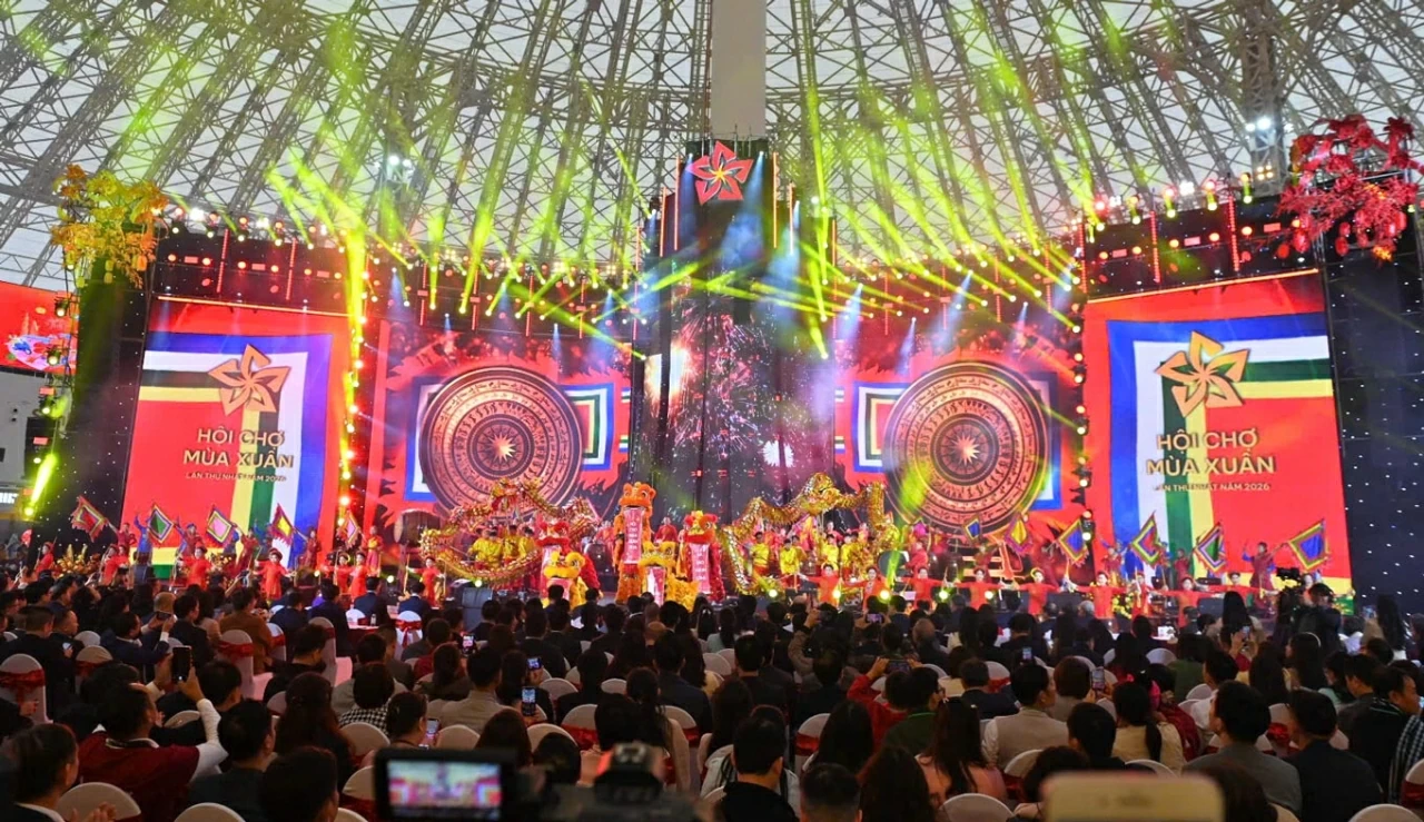 Toàn cảnh Lễ khai mạc Hội chợ Mùa xuân 2026. (Ảnh: Thành Long) Toàn cảnh Lễ khai mạc Hội chợ Mùa xuân 2026. (Ảnh: Thành Long)