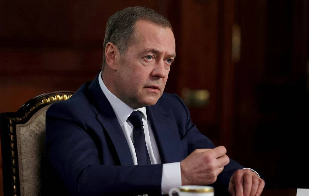 Cựu Tổng thống Nga cảnh báo phương Tây đừng nghi ngờ việc Moscow sẽ sử dụng một thứ vũ khí nếu vận mệnh đất nước bị đe dọa. (Nguồn: TASS) Cựu Tổng thống Nga cảnh báo phương Tây đừng nghi ngờ việc Moscow sẽ sử dụng một thứ vũ khí nếu vận mệnh đất nước bị đe dọa. (Nguồn: TASS)