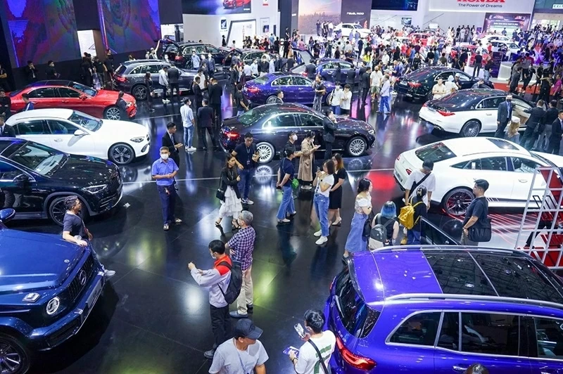 Top 5 quốc gia tiêu thụ ô tô nhiều nhất khu vực Đông Nam Á năm 2025. Top 5 quốc gia tiêu thụ ô tô nhiều nhất khu vực Đông Nam Á năm 2025.