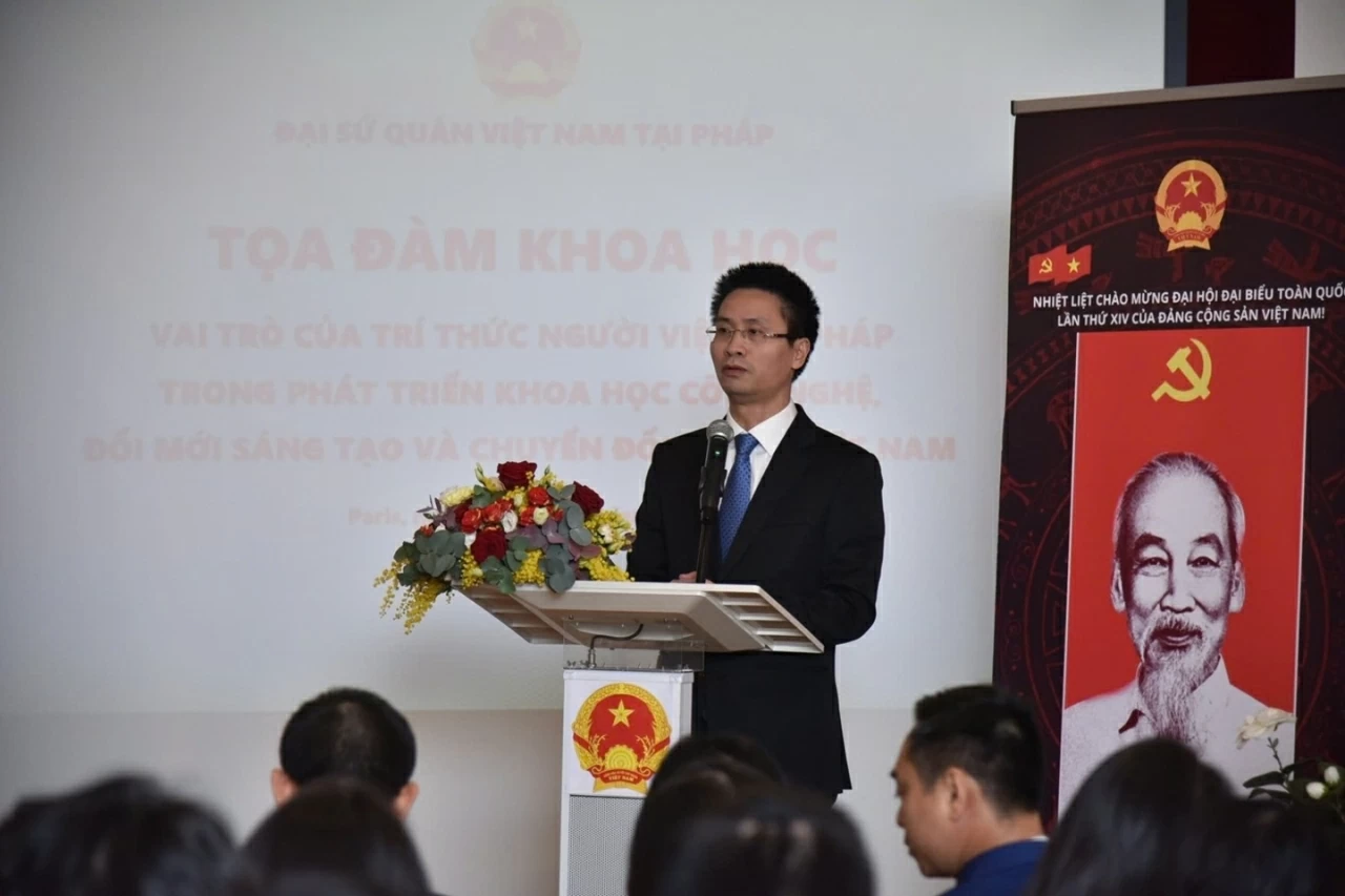 Tọa đàm khoa học lần thứ hai về vai trò trí thức kiều bào Việt Nam tại Pháp Tọa đàm khoa học lần thứ hai về vai trò trí thức kiều bào Việt Nam tại Pháp