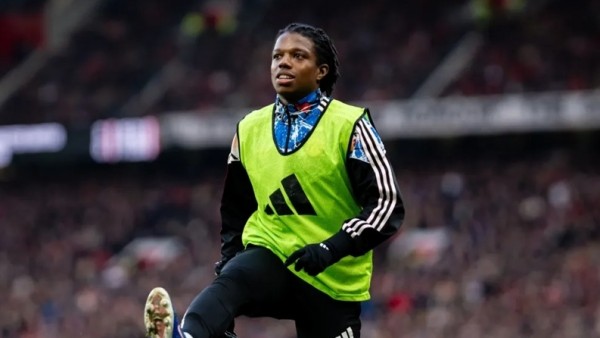 Bị chặn cửa ra đi, hậu vệ MU bức xúc với Ban lãnh đạo Man Utd