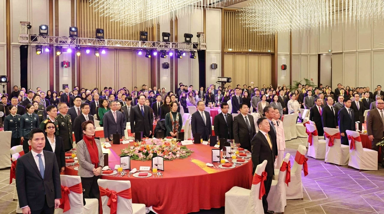 Trang trọng kỷ niệm 76 năm ngày thiết lập quan hệ ngoại giao Việt Nam-Trung Quốc Trang trọng kỷ niệm 76 năm ngày thiết lập quan hệ ngoại giao Việt Nam-Trung Quốc