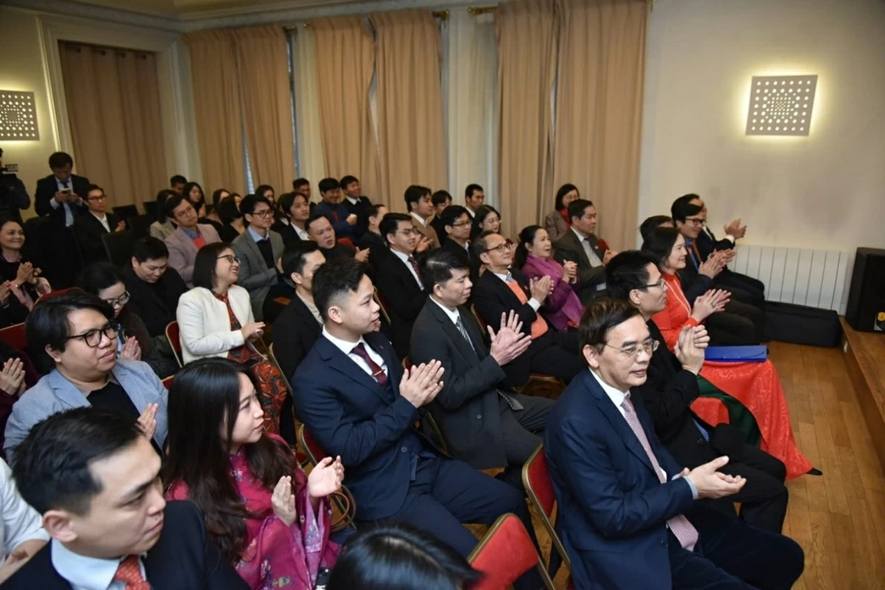 Lễ kỷ niệm 96 năm Ngày thành lập Đảng Cộng sản Việt Nam Lễ kỷ niệm 96 năm Ngày thành lập Đảng Cộng sản Việt Nam