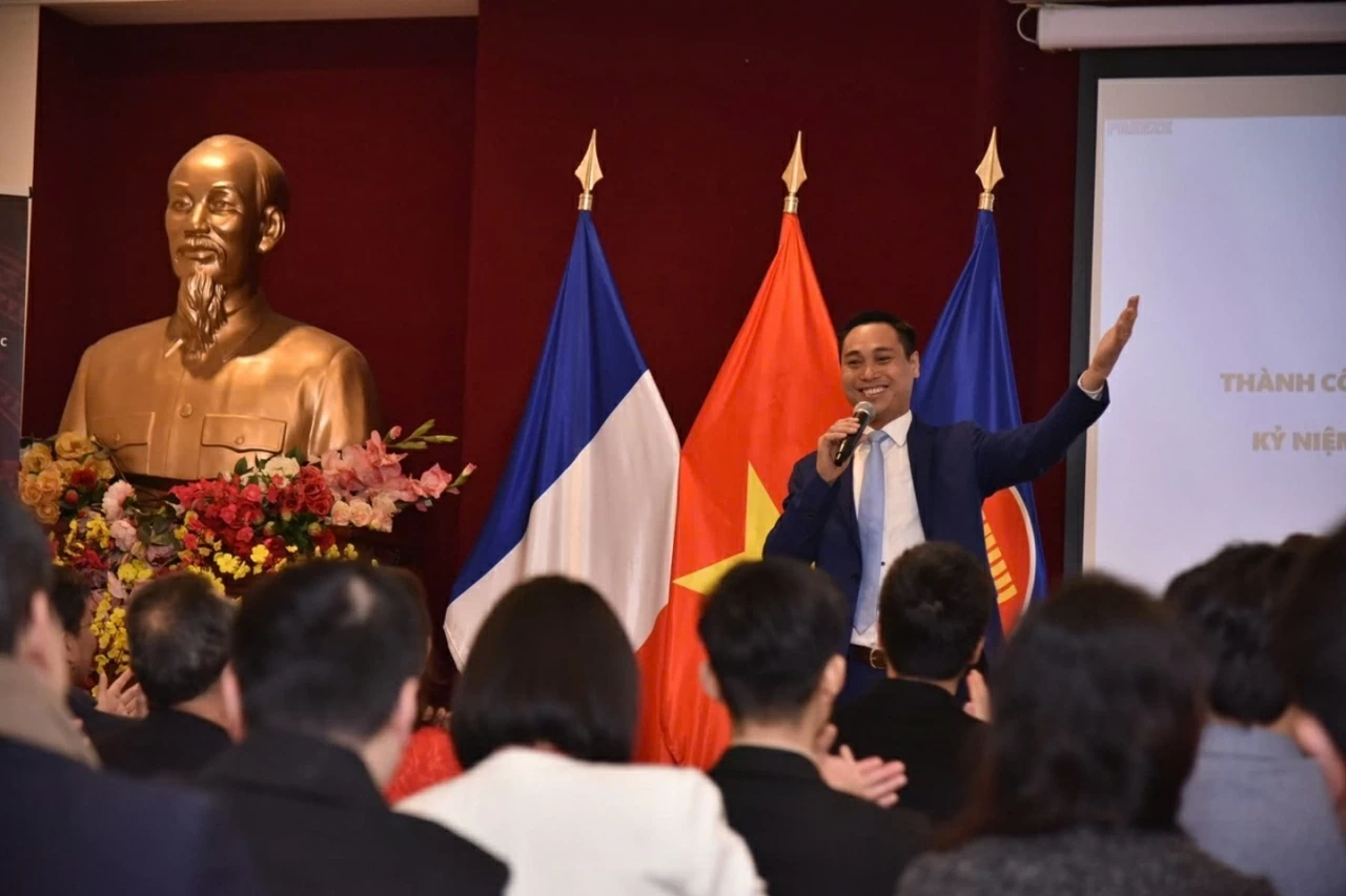 Lễ kỷ niệm 96 năm Ngày thành lập Đảng Cộng sản Việt Nam Lễ kỷ niệm 96 năm Ngày thành lập Đảng Cộng sản Việt Nam
