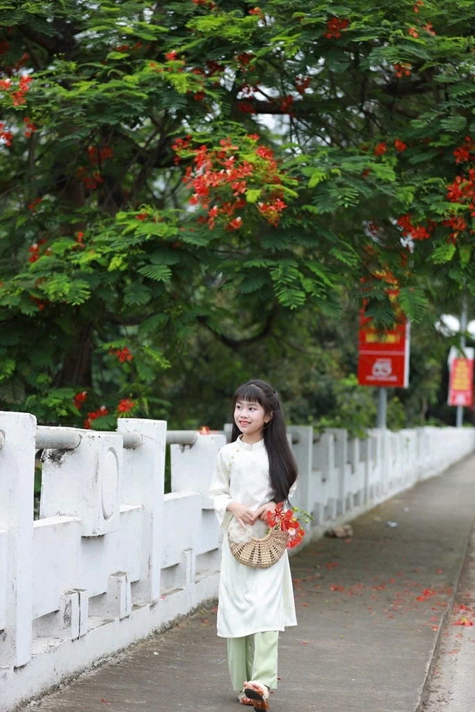 Cô bé đến từ Tuyên Quang giành danh hiệu Á hậu 1 Hoa hậu Nhí toàn quốc 2026