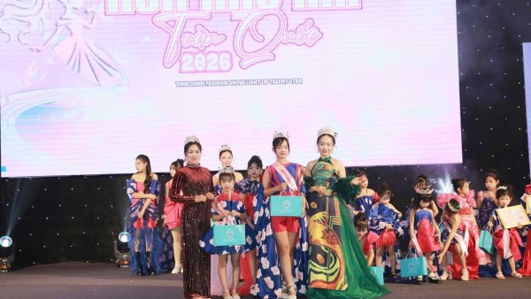 Cô bé đến từ Tuyên Quang giành danh hiệu Á hậu 1 Hoa hậu Nhí toàn quốc 2026
