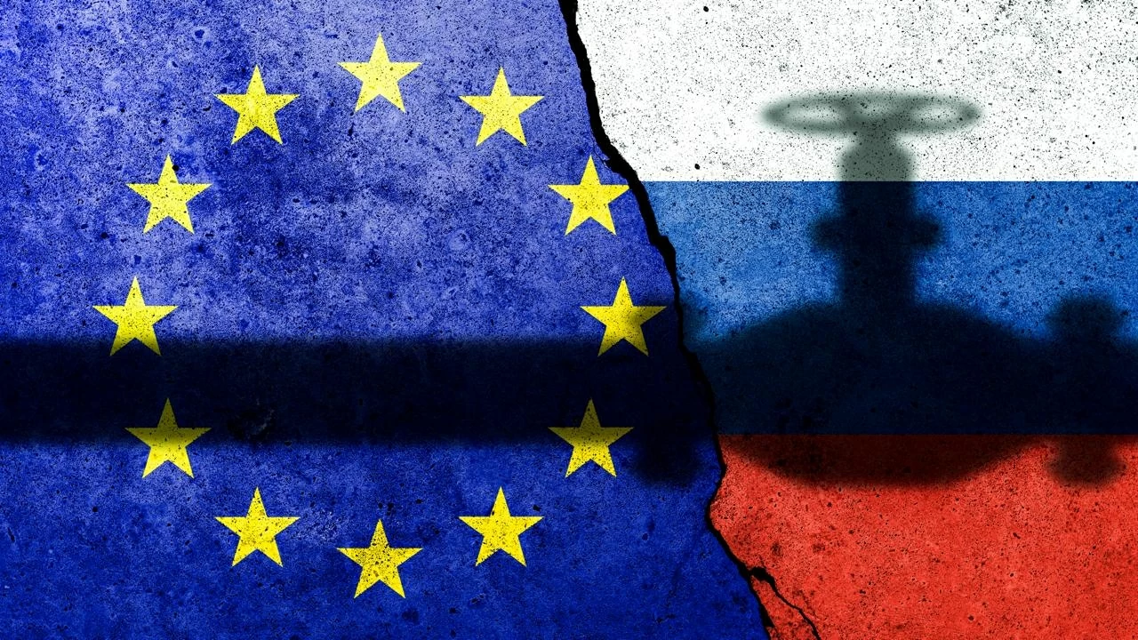 Lo ngại điều này, Hungary kêu gọi EU dỡ bỏ lệnh trừng phạt dầu mỏ đối với Nga