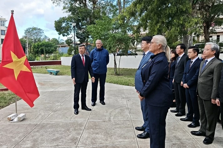 Trang trọng lễ kỷ niệm 96 năm Ngày thành lập Đảng và chào mừng thành công Đại hội XIV tại Cuba