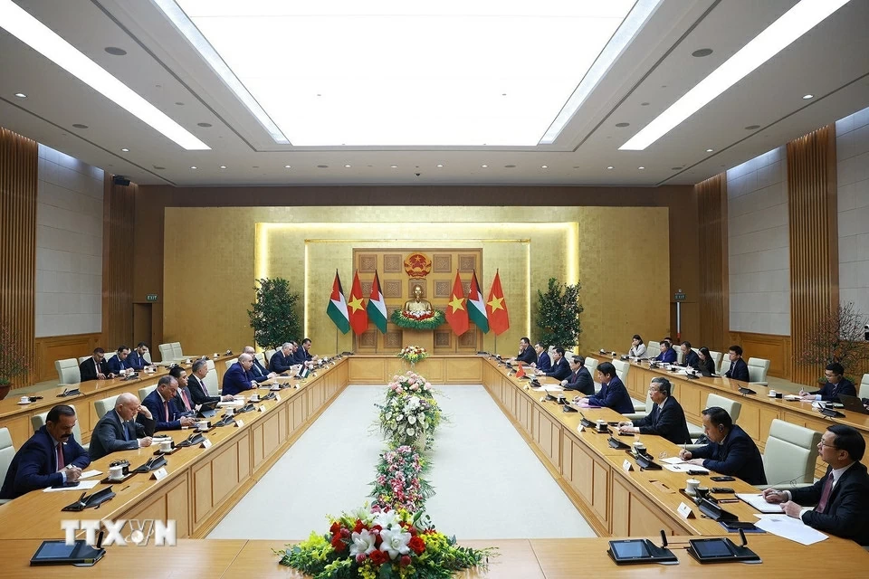 Thủ tướng Chính phủ Phạm Minh Chính tiếp Chủ tịch Hạ viện Jordan Mazen Turki El Qadi