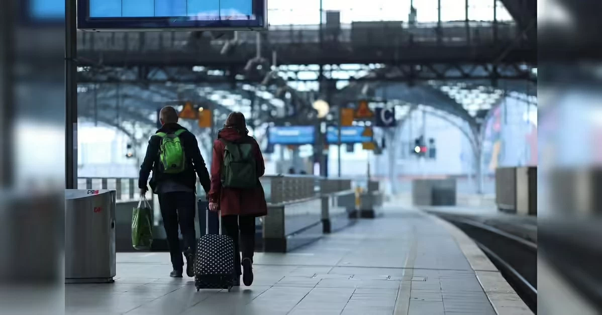 Hàng chục nghìn nhân viên giao thông công cộng đình công tại Đức Người lao động khốn đốn vì đình công hàng loạt tại Đức