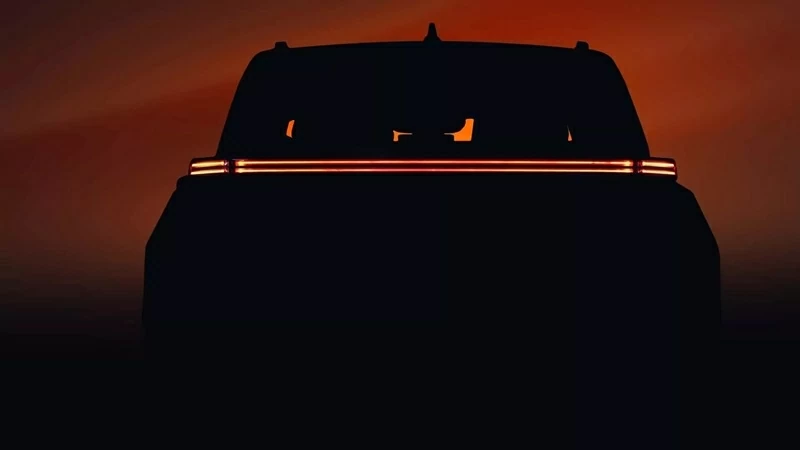 Hình ảnh teaser thiết kế đuôi xe được hé lộ trước đó.
