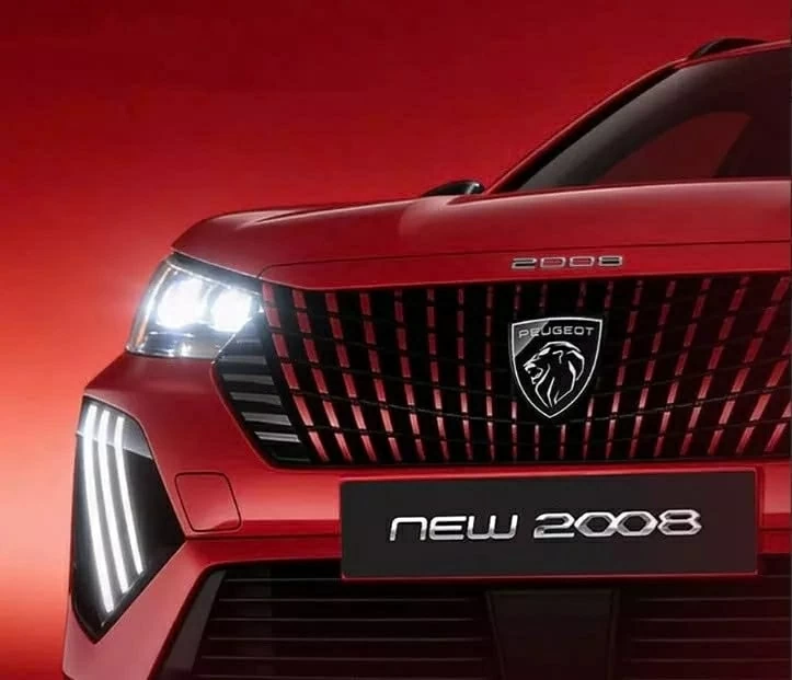 Nhân viên tư vấn bán hàng cho biết phiên bản 2008 Iconic Limited dự kiến sẽ có xe giao trước Tết.