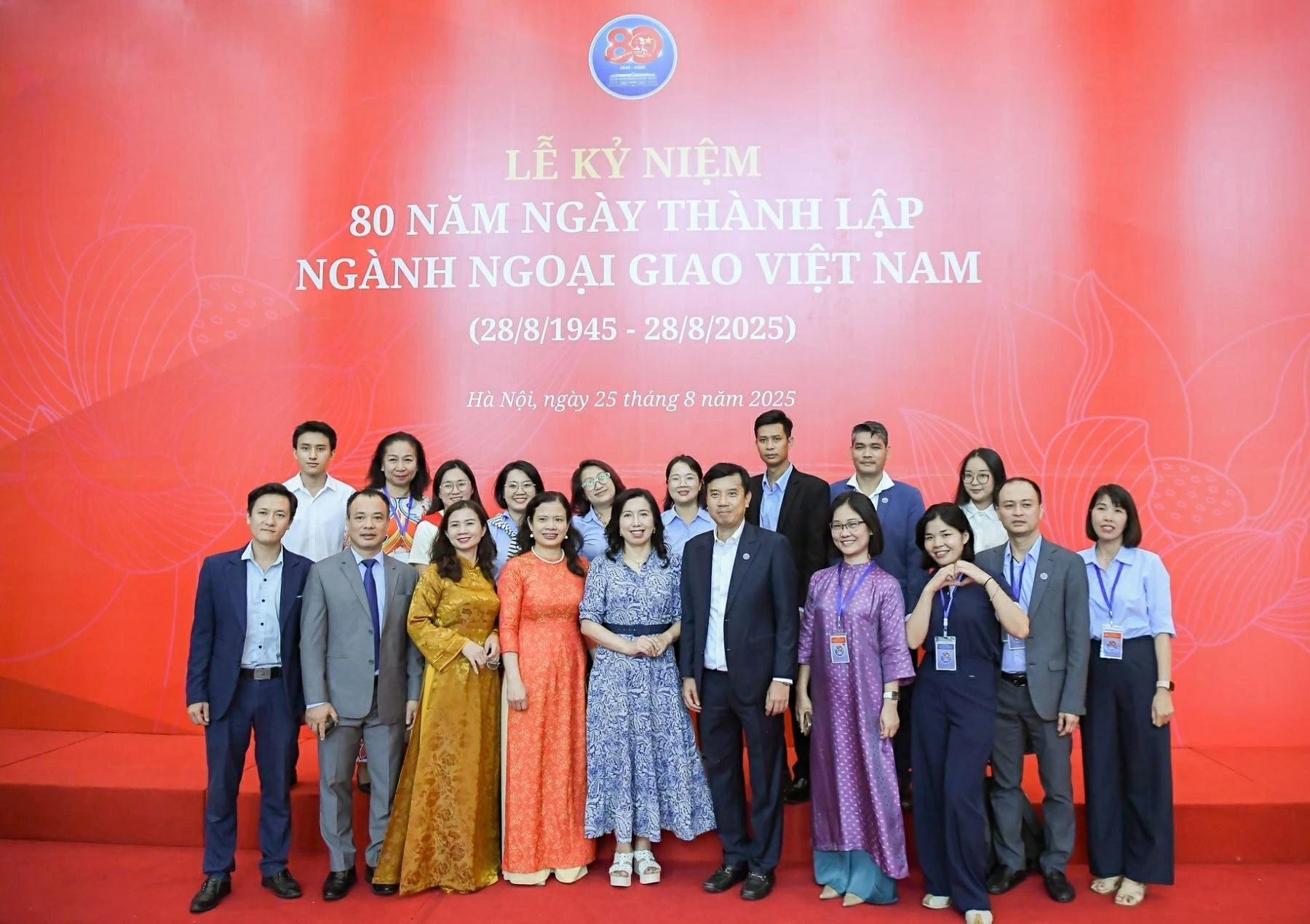 37. Số Tết   Phóng viên TGVN sống cùng khoảnh khắc đối ngoại