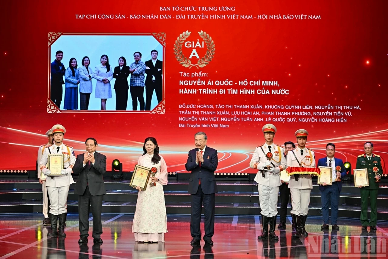 Bài phát biểu của Tổng Bí thư Tô Lâm tại Lễ tuyên dương Bí thư chi bộ xuất sắc năm 2026 Bài phát biểu của Tổng Bí thư Tô Lâm tại Lễ tuyên dương Bí thư chi bộ xuất sắc năm 2026