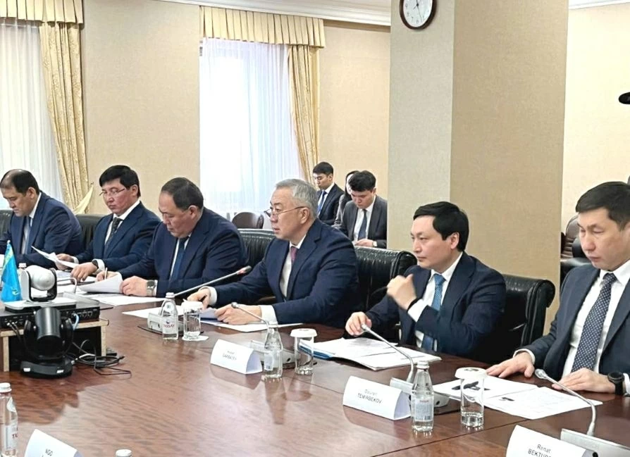 Kazakhstan hy vọng Trung tâm tài chính quốc tế tại Việt Nam thu hút được nhiều vốn nước ngoài Kazakhstan hy vọng Trung tâm tài chính quốc tế tại Việt Nam thu hút được nhiều vốn nước ngoài