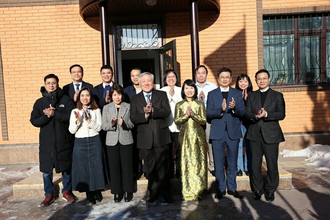 Kazakhstan hy vọng Trung tâm tài chính quốc tế tại Việt Nam thu hút được nhiều vốn nước ngoài Kazakhstan hy vọng Trung tâm tài chính quốc tế tại Việt Nam thu hút được nhiều vốn nước ngoài