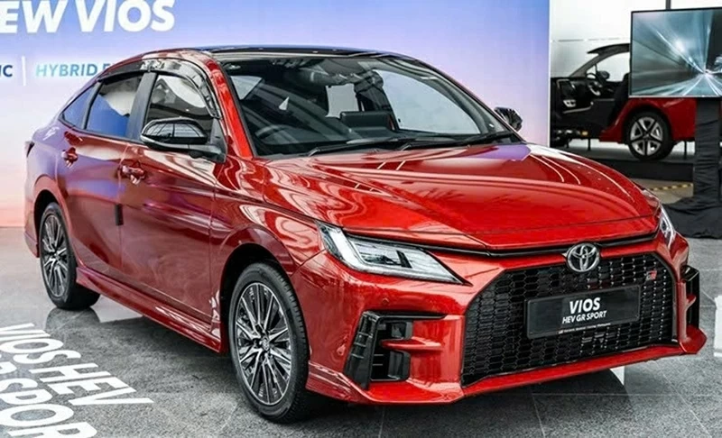 Toyota Vios hybrid tiếp tục ra mắt tại Malaysia.