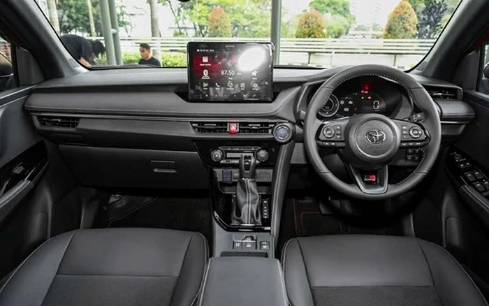 Khoang nội thất Toyota Vios Hybrid gần như giữ nguyên so với các phiên bản trước. Khoang nội thất Toyota Vios Hybrid gần như giữ nguyên so với các phiên bản trước.