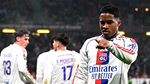 Không ngừng ghi bàn, Endrick lập siêu phẩm