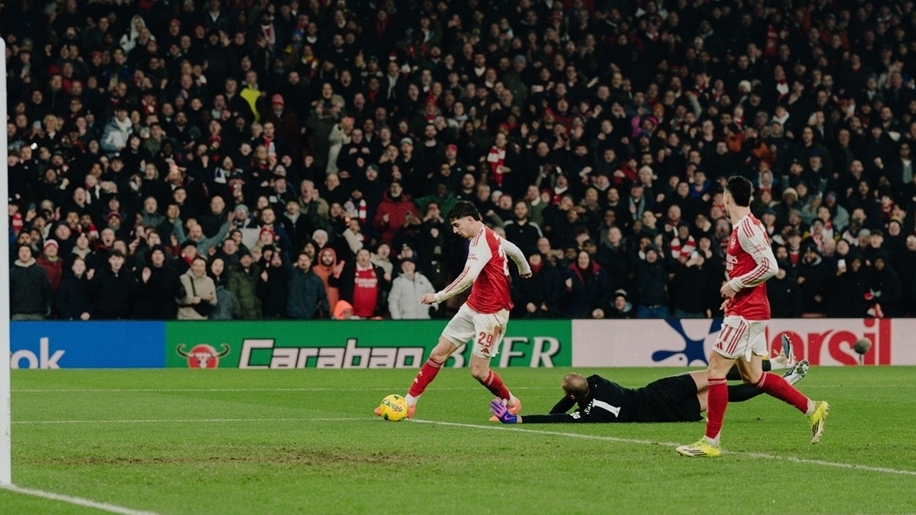 Man City và Arsenal tái hiện trận chung kết đặc biệt