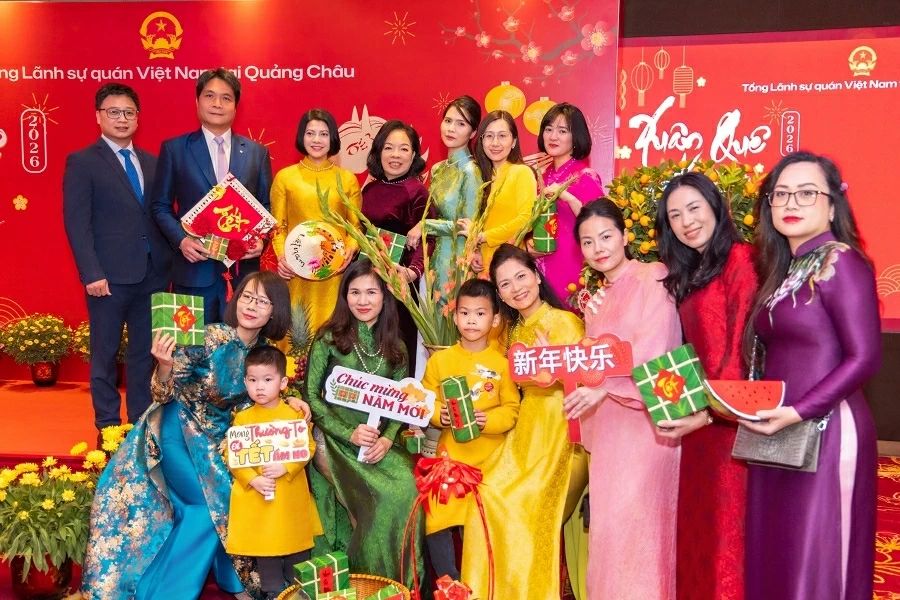 Long trọng kỷ niệm 76 năm quan hệ ngoại giao Việt Nam-Trung Quốc và Xuân Quê hương 2026 tại Quảng Châu Long trọng kỷ niệm 76 năm quan hệ ngoại giao Việt Nam-Trung Quốc và Xuân Quê hương 2026 tại Quảng Châu